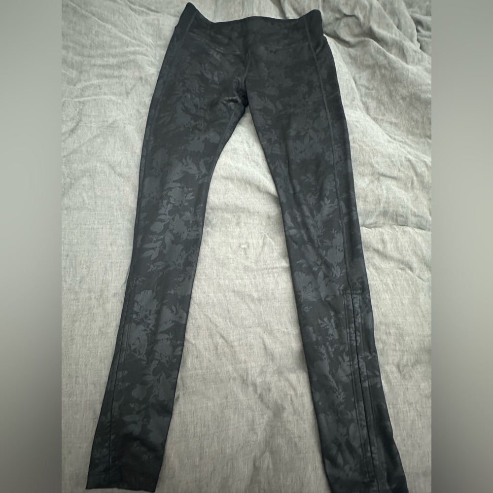 Athleta Black Floral Pattern Leggings